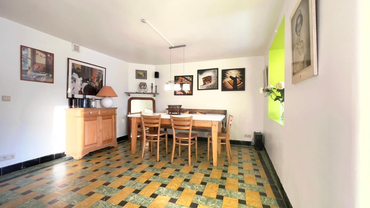 Togo Guesthouse Тервурен Екстериор снимка