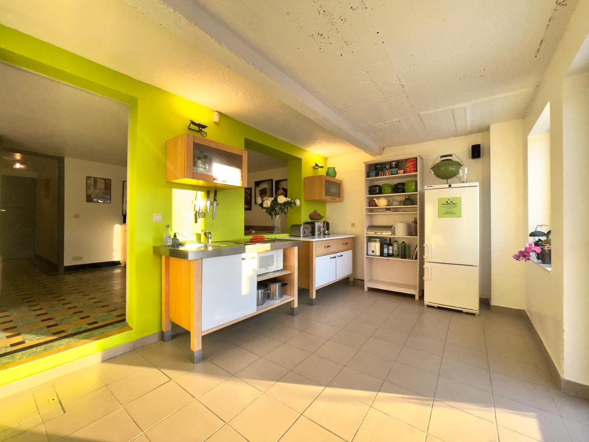 Togo Guesthouse Тервурен Екстериор снимка